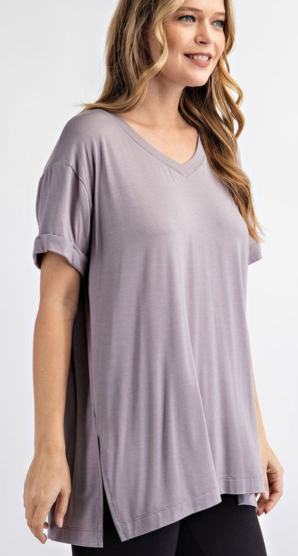 basic short sleeve v neck tee- grey