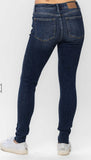 judy blue- mid rise vintage raw hem skinny 82527