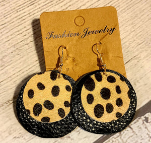 earring black cheetah