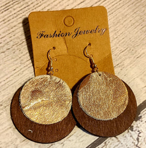 wood earring gold hide