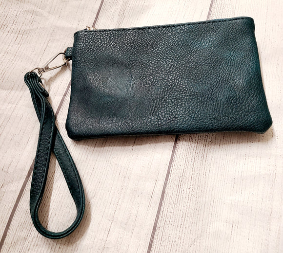 clutch wristlet